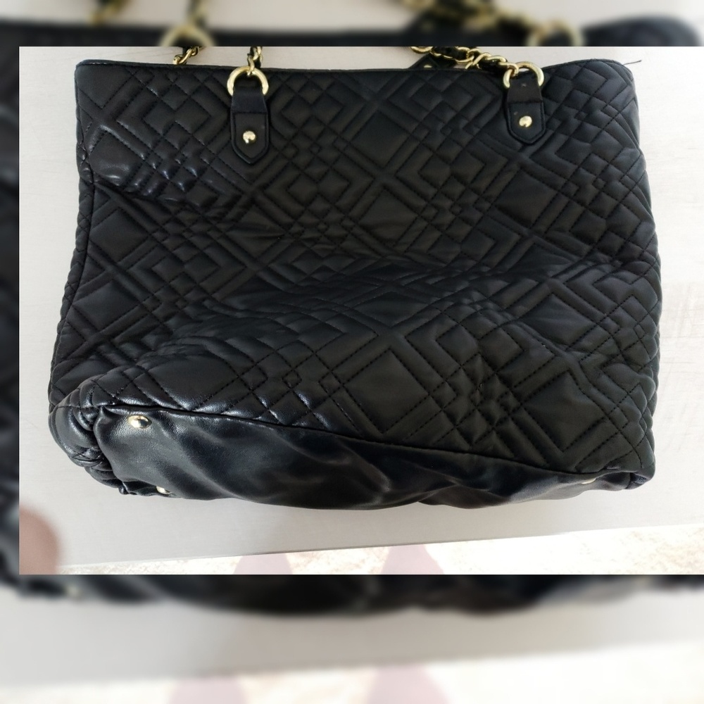 Marina black quilted pattern purse